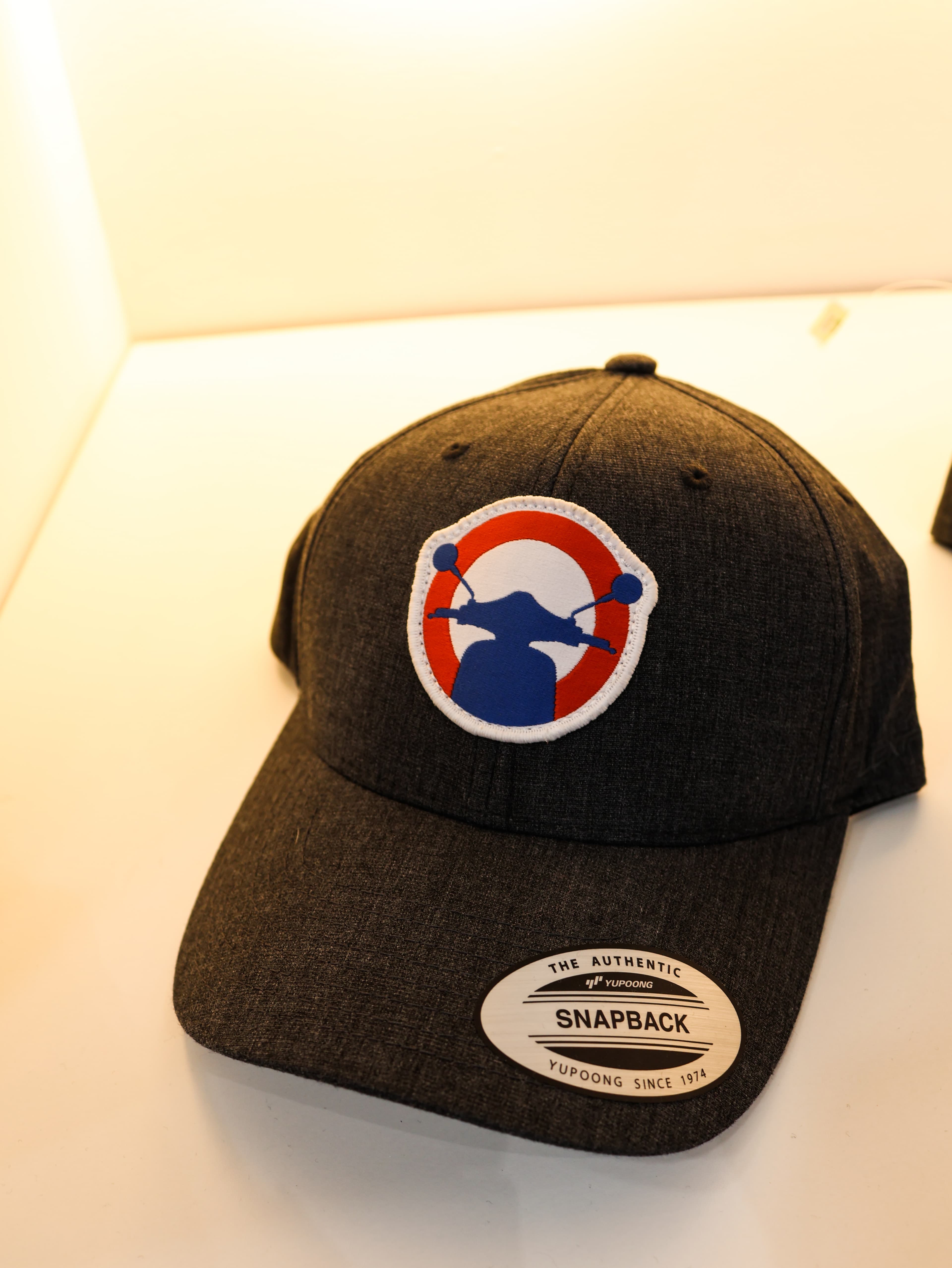 Gorra Vespa Azul y Blanca